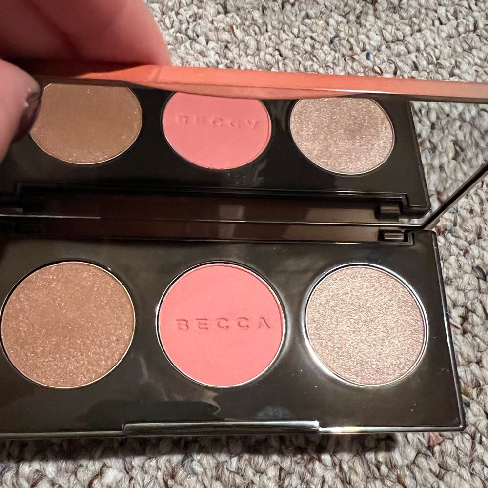 Becca Sunchaser palette